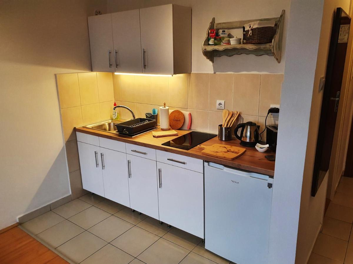 Apartman 64 - Besplatan Parking Za Goste 노비사드 외부 사진